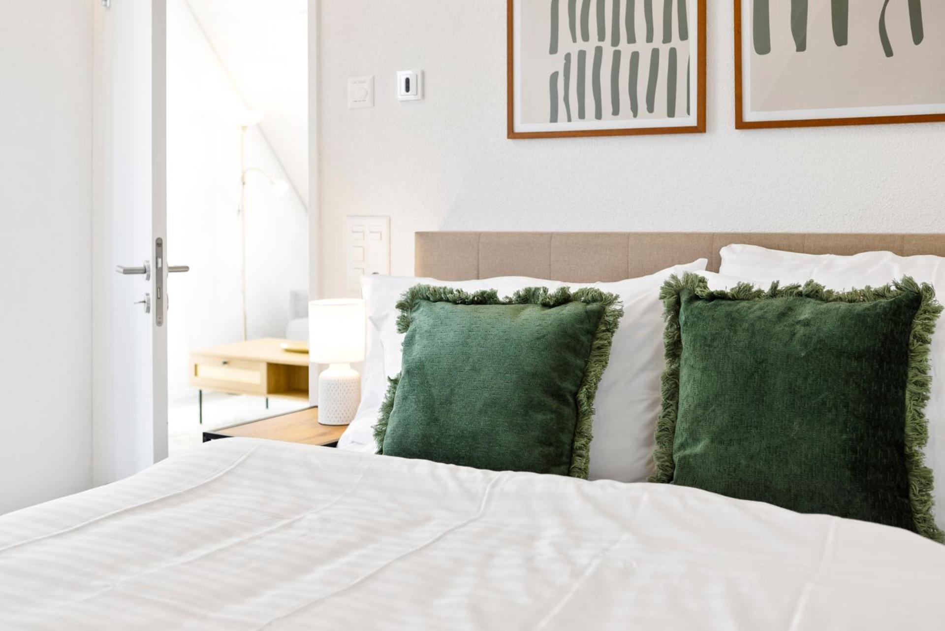 Stayy Flagship Limmattal - Contactless Check-In Schlieren Eksteriør billede